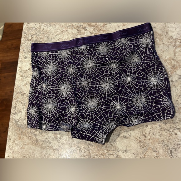 VS PINK HALLOWEEN PANTY Large Spiderwebs Boyshort NWT - Picture 4 of 5